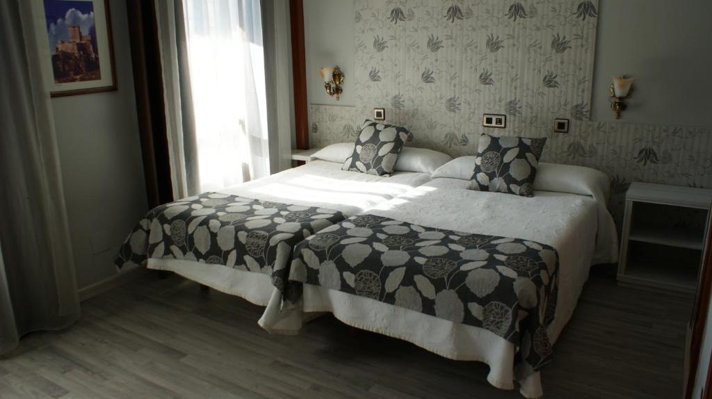 Hotel Los Naranjos Касерес Номер фото