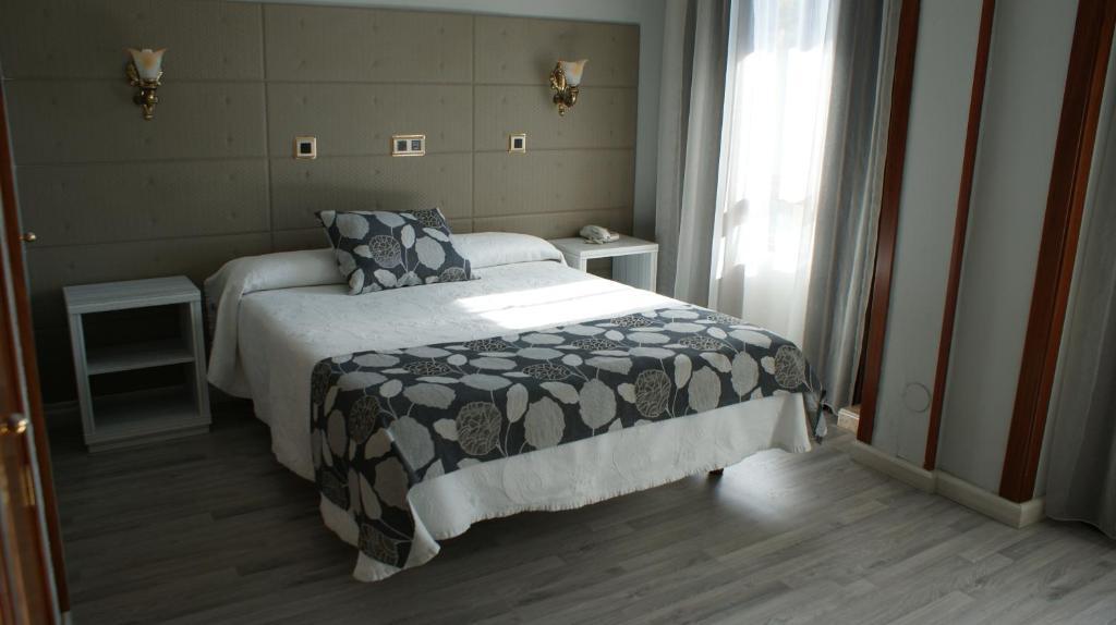 Hotel Los Naranjos Касерес Номер фото