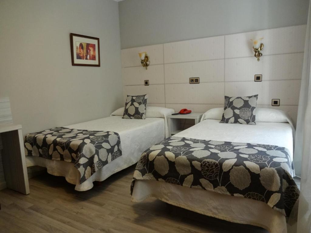 Hotel Los Naranjos Касерес Номер фото